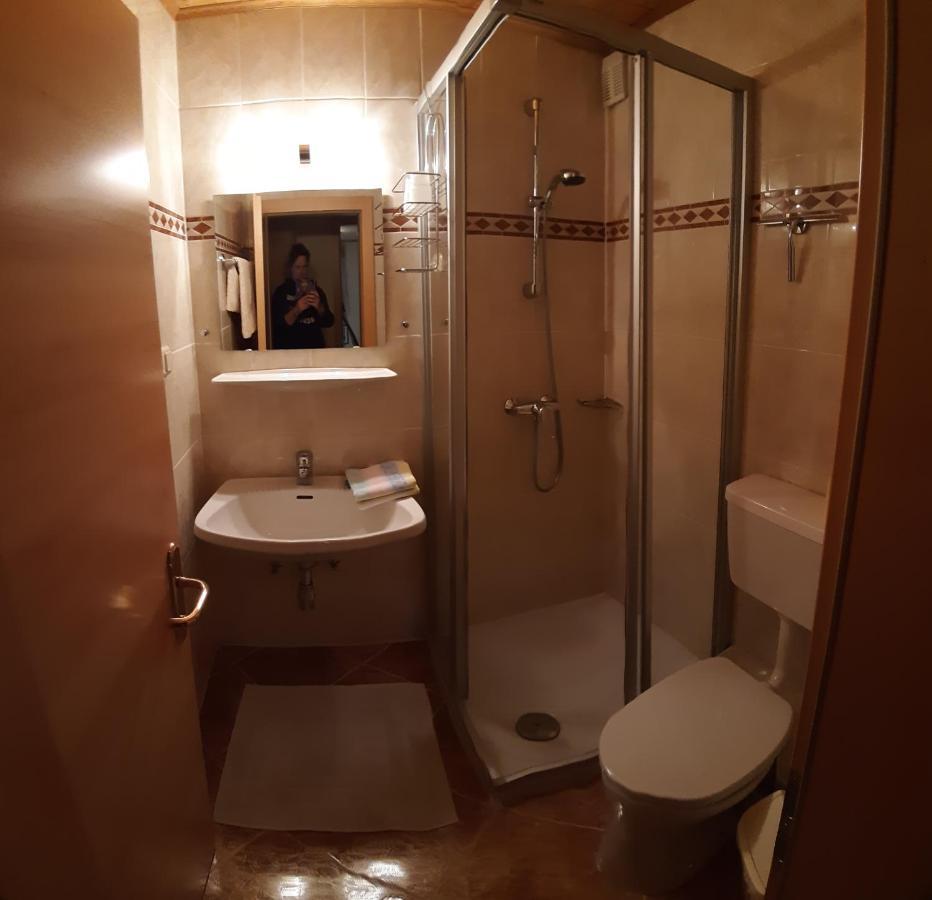 האוס Ferienwohnung Schoenauer מראה חיצוני תמונה