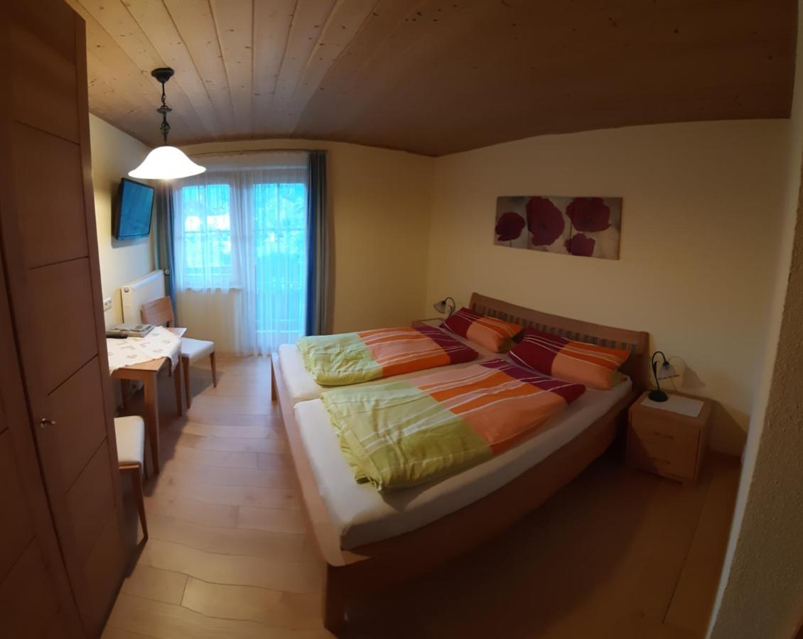 האוס Ferienwohnung Schoenauer מראה חיצוני תמונה