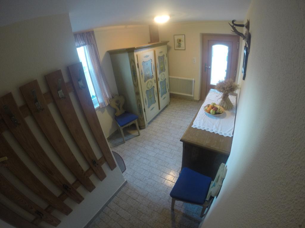 האוס Ferienwohnung Schoenauer מראה חיצוני תמונה